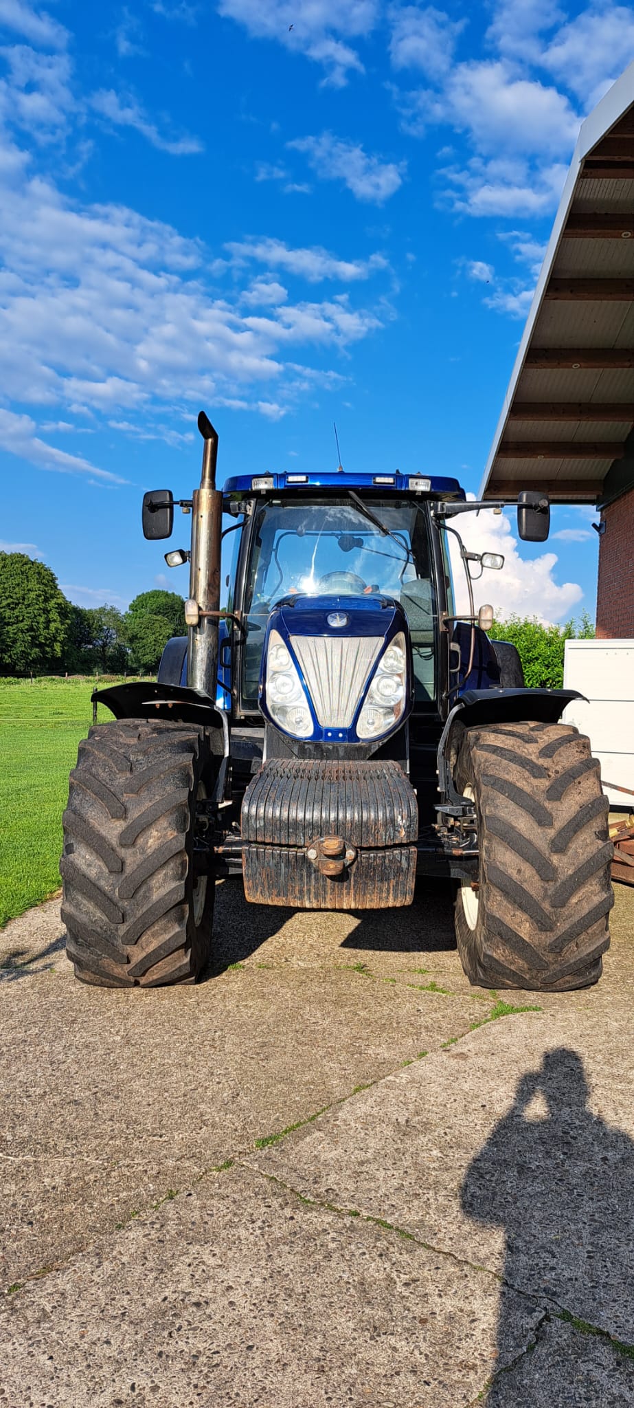 New Holland T7050