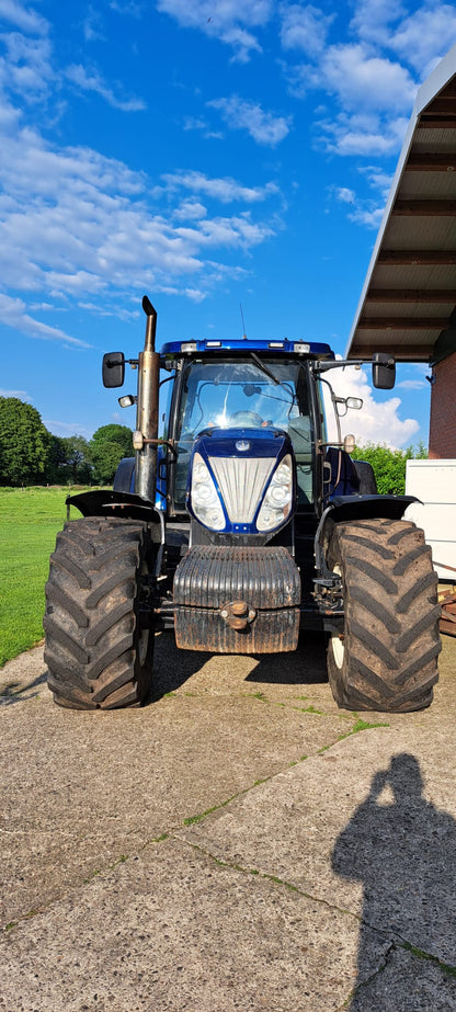 New Holland T7050